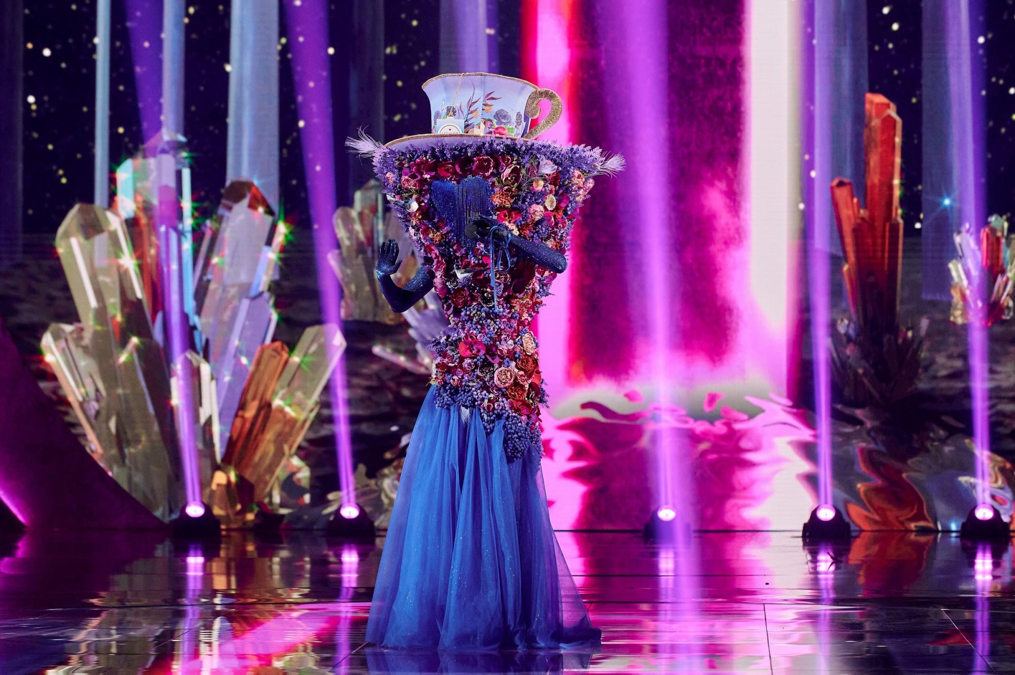 "Люди, зачем вы здесь сидите?" Оля Полякова устроила скандал в эфире ТВ-шоу